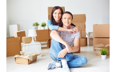 Cadou de casă nouă: 10 idei utile și practice pentru prieteni și cupluri