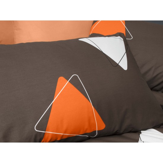 Lenjerie de pat Peony din bumbac fabricată cu atenție la detalii în atelierul propriu.