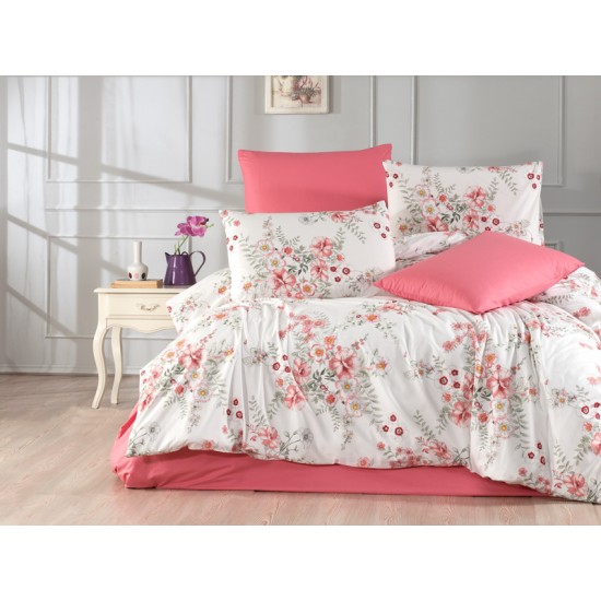 Lenjerie de pat Rosabelle din bumbac fabricată cu atenție la detalii în atelierul propriu.